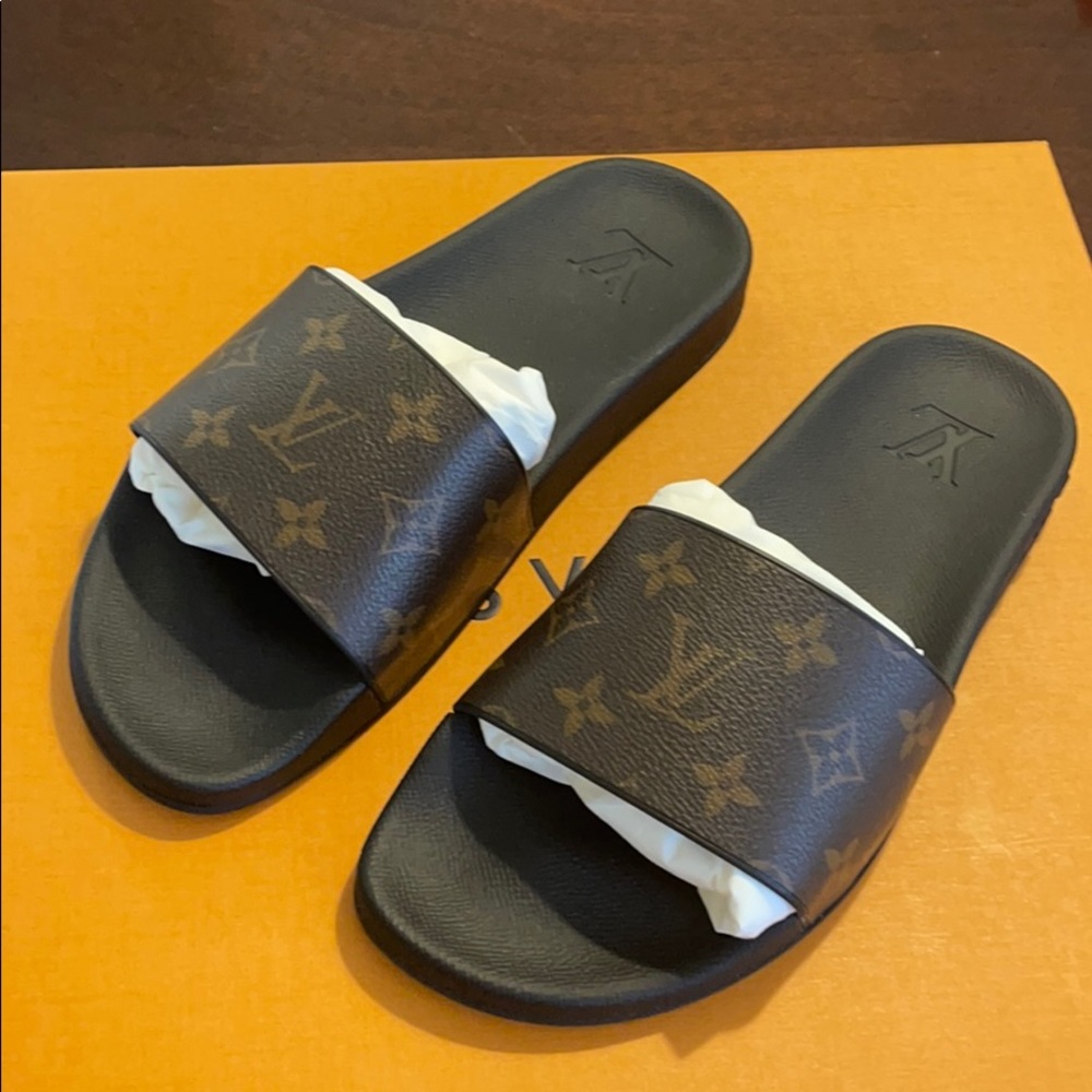 Louis Vuitton Waterfront Mule